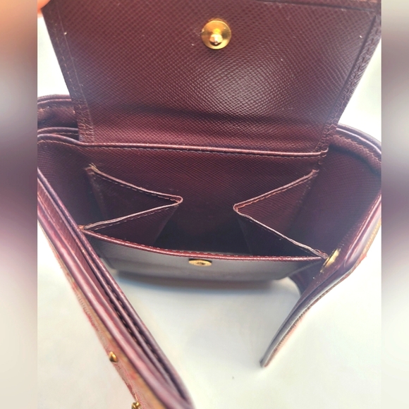 Louis Vuitton Monogram Bifold Unisex Wallet - Picture 7 of 7